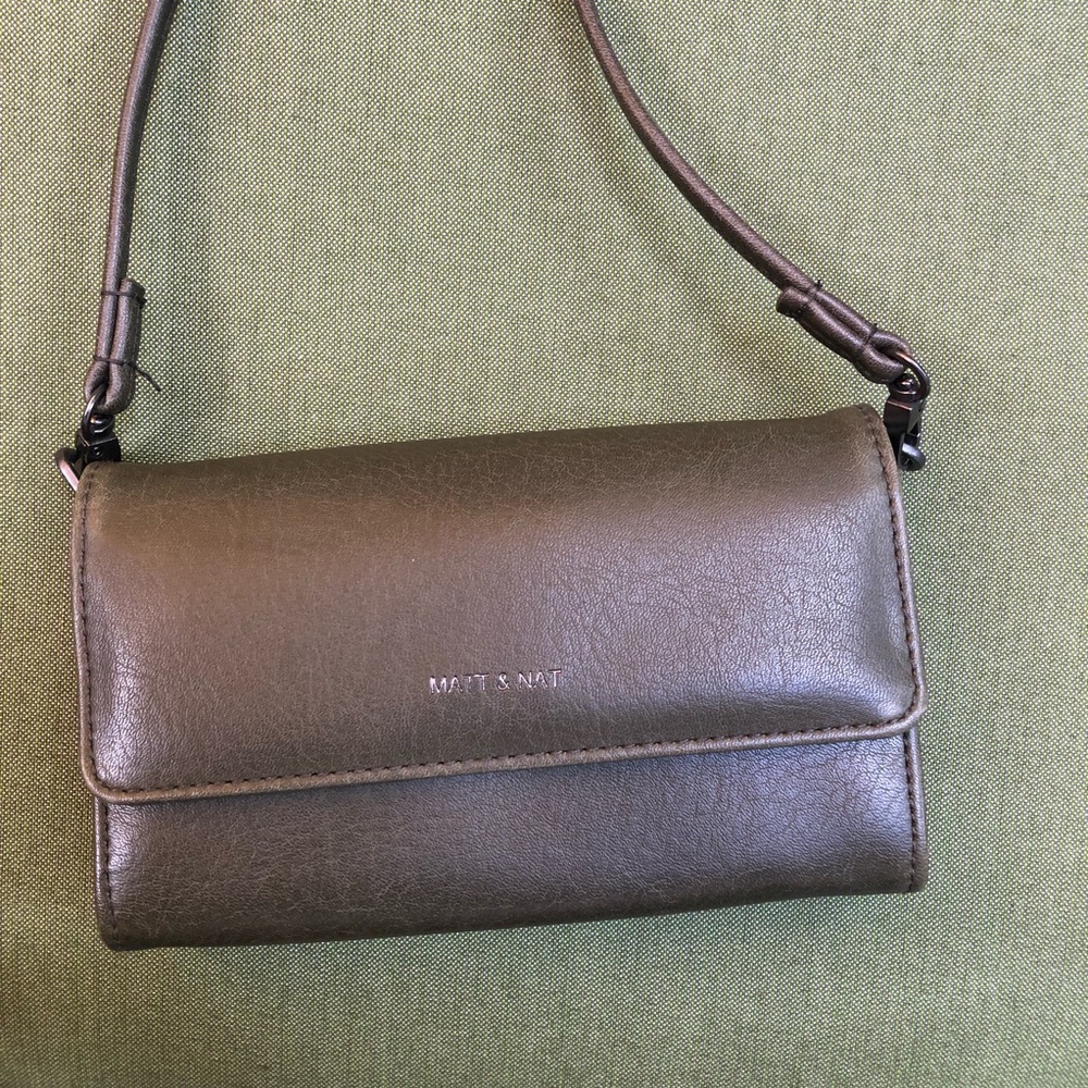NWOT Matt & Nat Olive Green Drew Crossbody (Vegan Leather)